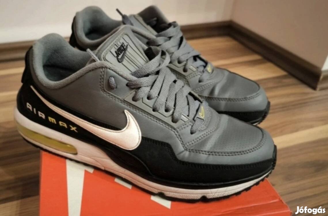 Nike Air Max férfi cipő 42,5-es méret.