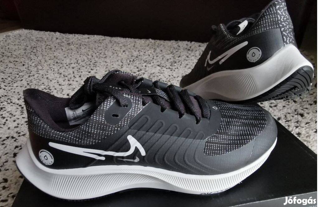 Nike Air Zoom Pegasus 38 Shield 38 és 40-es fekete női futó cipő. Telj