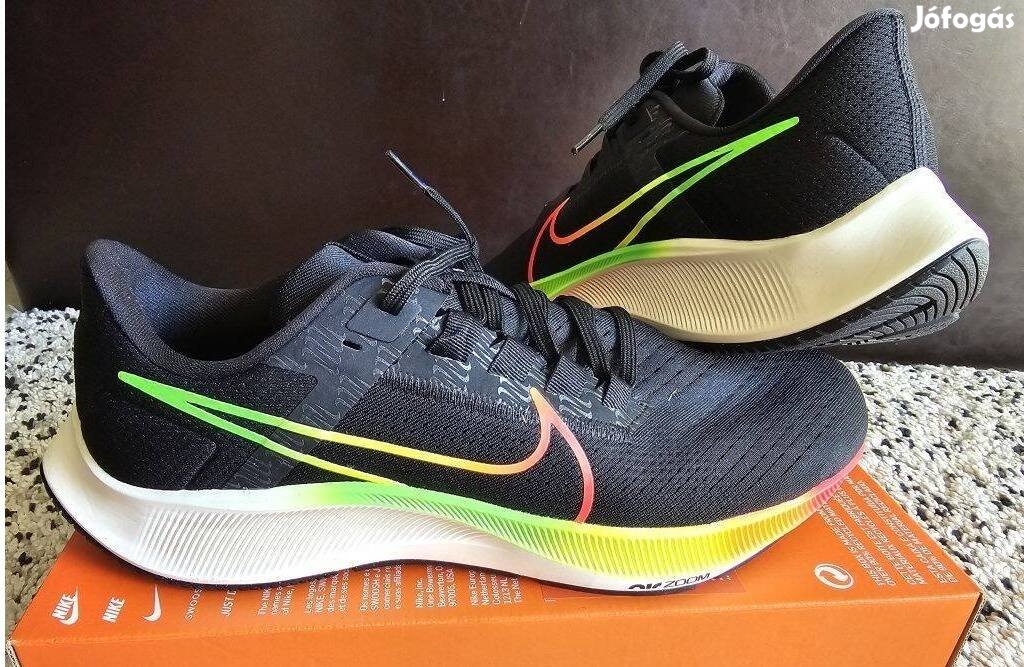 Nike Air Zoom Pegasus 38 férfi 45-ös fekete futó cipő. Teljesen új, er