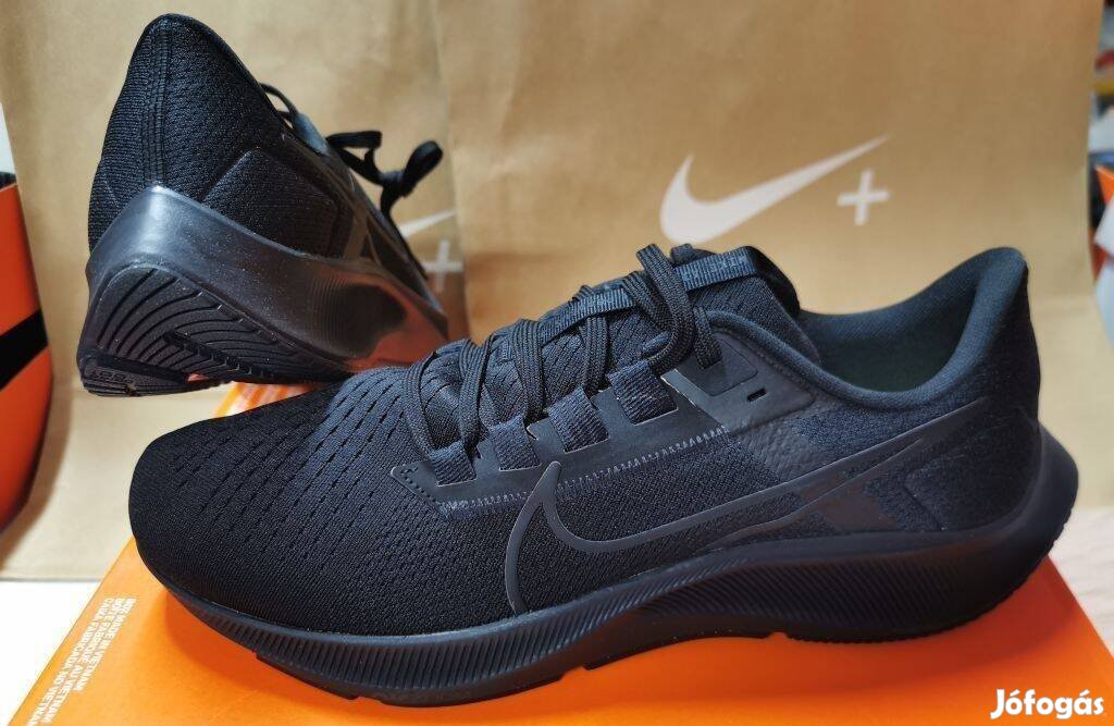 Nike Air Zoom Pegasus 38 női 37.5-es fekete futó cipő. Teljesen új, er