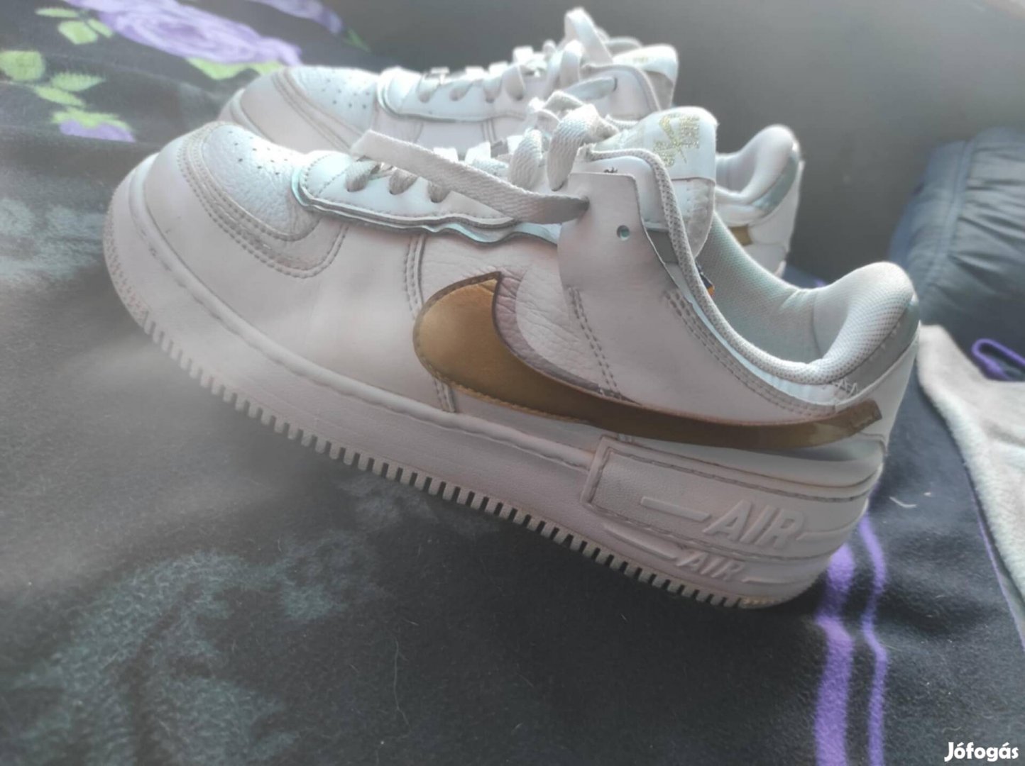 Nike Air force shadow white and gold 