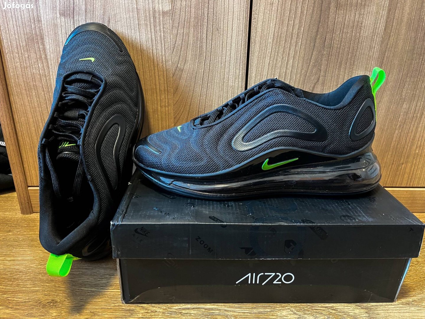 Nike Airmax 720 - 43 (inkább 42,5re jó)