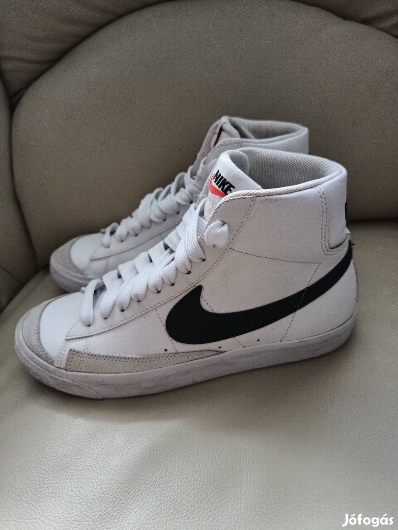 Nike Blazer MID 40-es cipő!