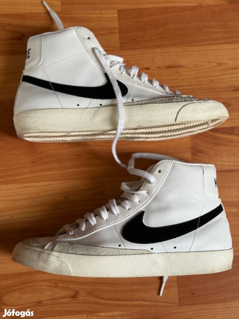 Nike Blazer Mid 77