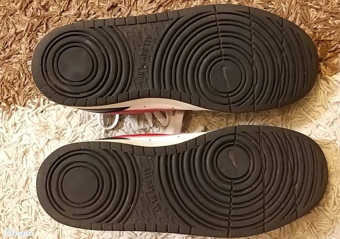 Nike Court cipő 39 -es - 24,5 cm