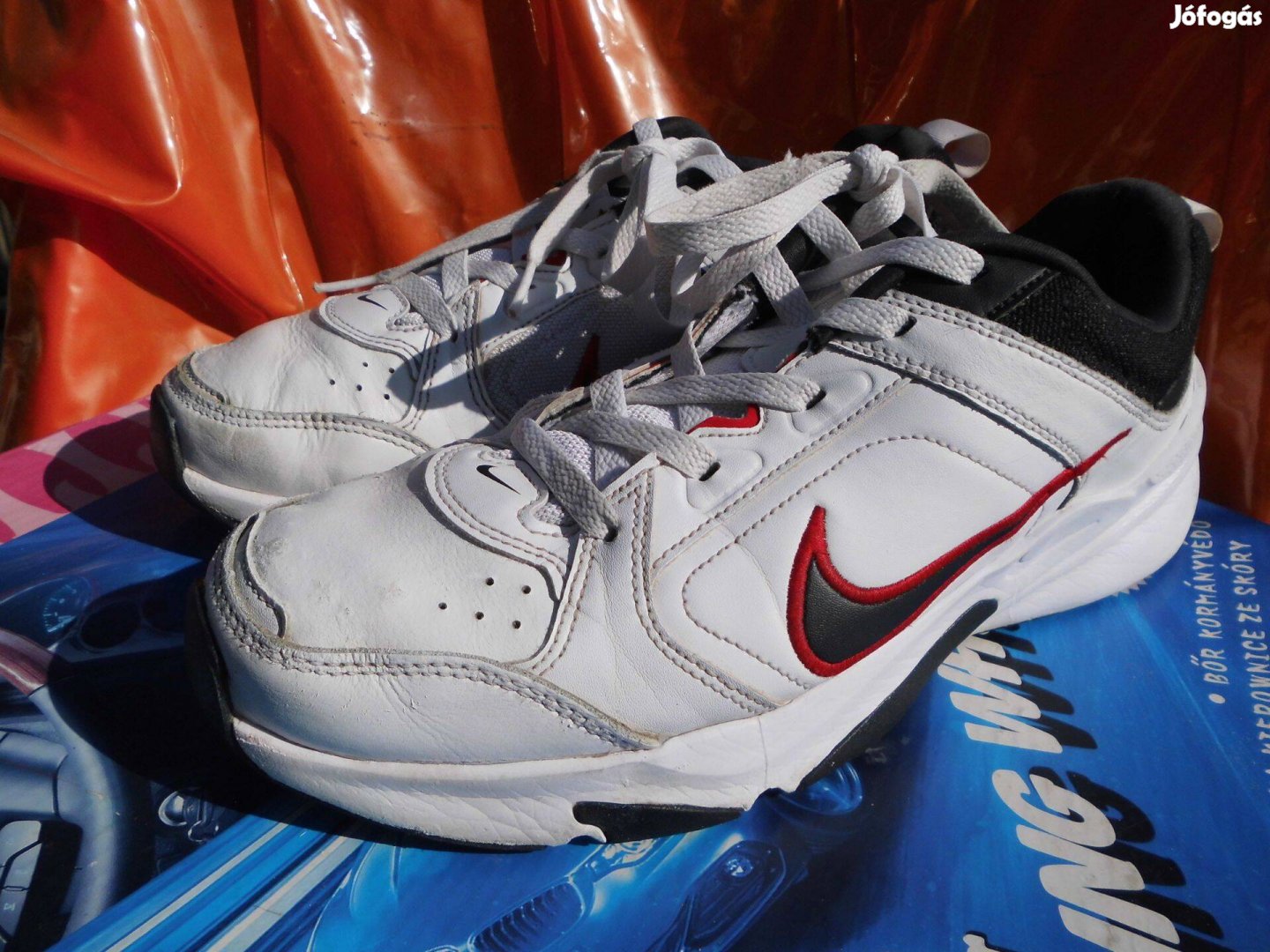 Nike Defyallday fehér bőr 42-es utcai-sportcipő eladó,