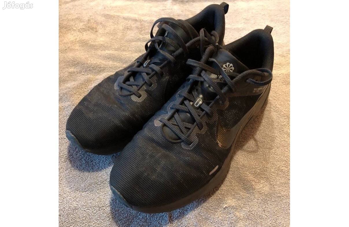 Nike Downshifter 12 fekete futócipő 45.5