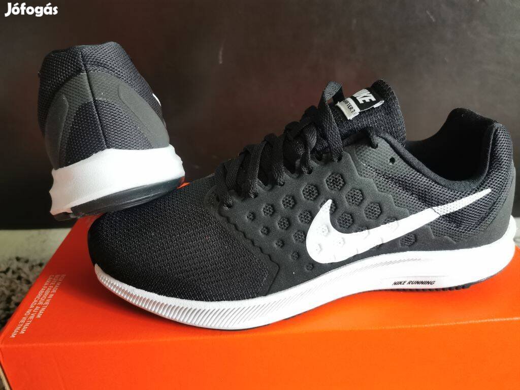 Nike Downshifter 7 fekete 38.5-es sport cipő. Teljesen új, eredeti cip