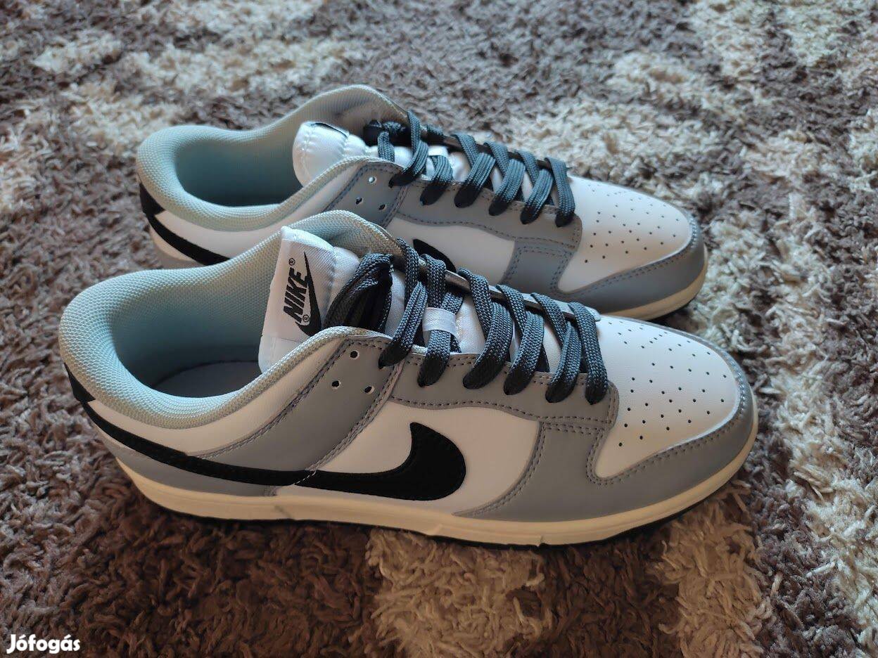 Nike Dunk Low Light Smoke Grey