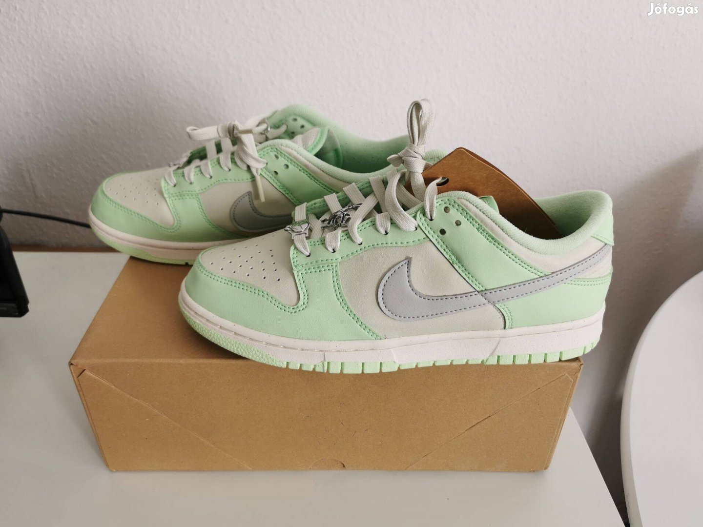 Nike Dunk Low cipő, új, címkés, 40,5 méret