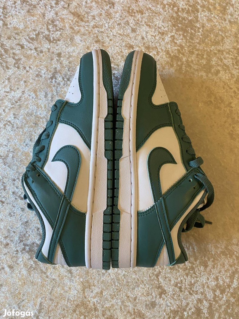 Nike Dunk Low női cipő M