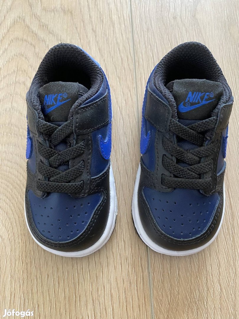 Nike Dunk kisgyerek cipő 19,5-es méretben eladó