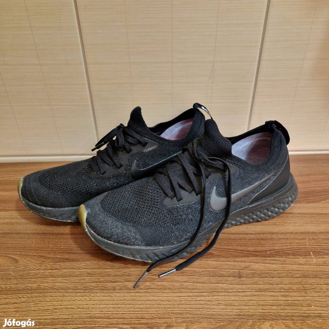 Nike Epic React Flyknit Betrue férfi cipő sneaker