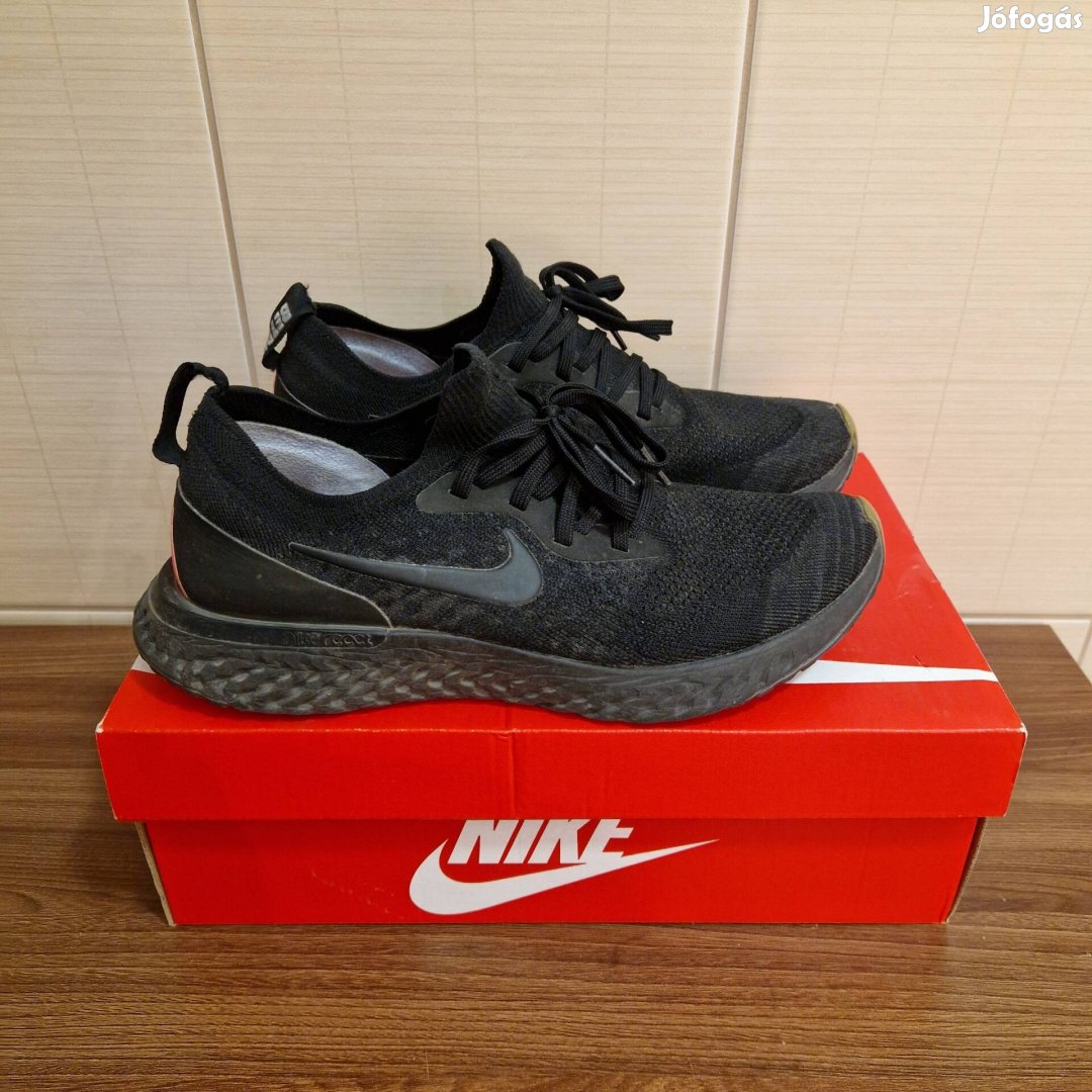 Nike Epic React Flyknit 'Be True' férfi cipő sneaker 44