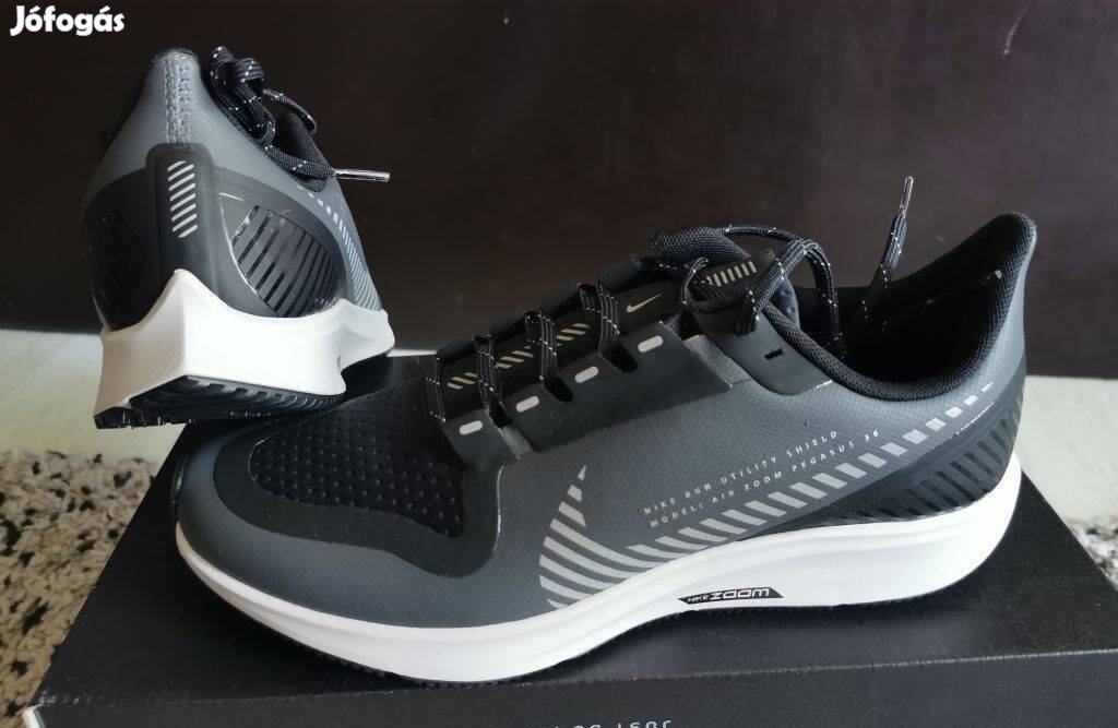 Nike Freak 3 fekete színű 38.5-es kosaras cipő. Teljesen új, eredeti c