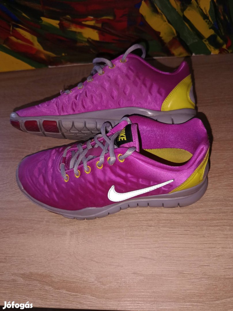 Nike Free Tr. Fit 37, 5-ös női futócipő!