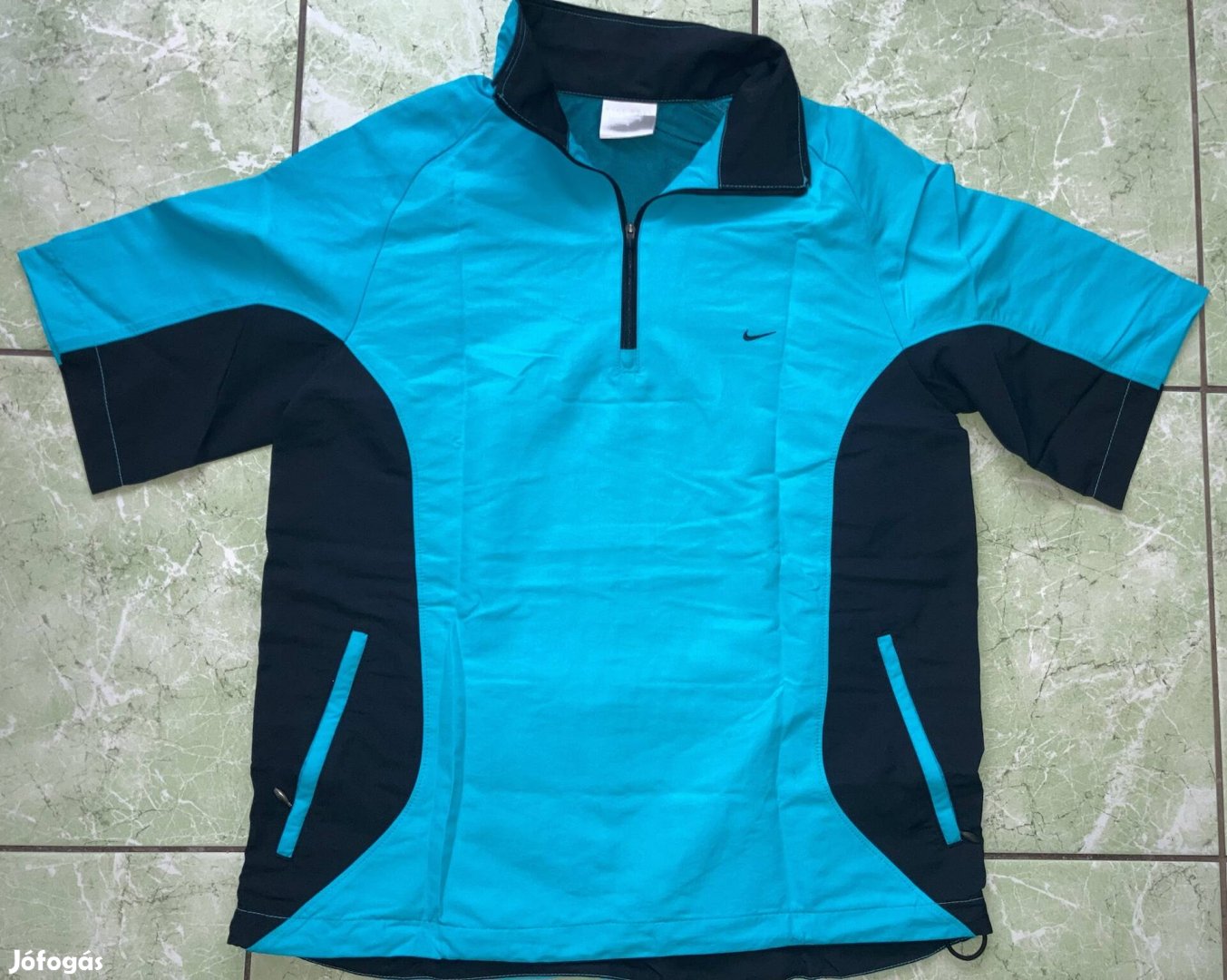 Nike Golf M-es cipzáros nyakú (hátul rejtett zseb) felső póló 