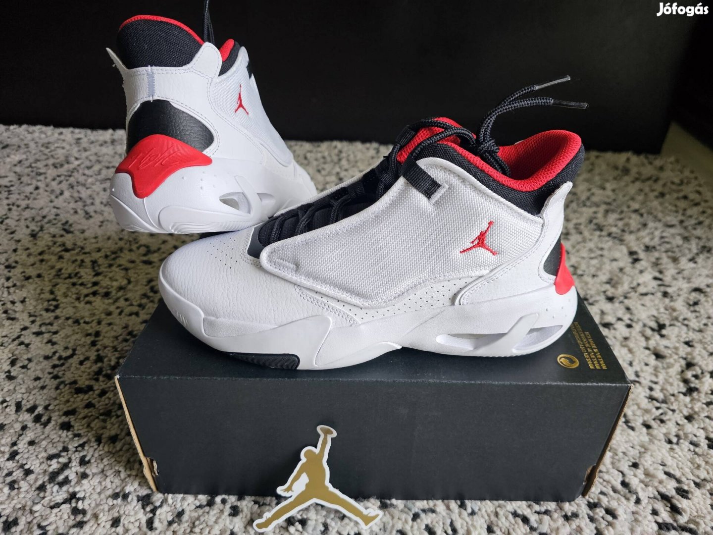 Nike Jordan Max Aura 4 fehér 38.5-es kosaras cipő