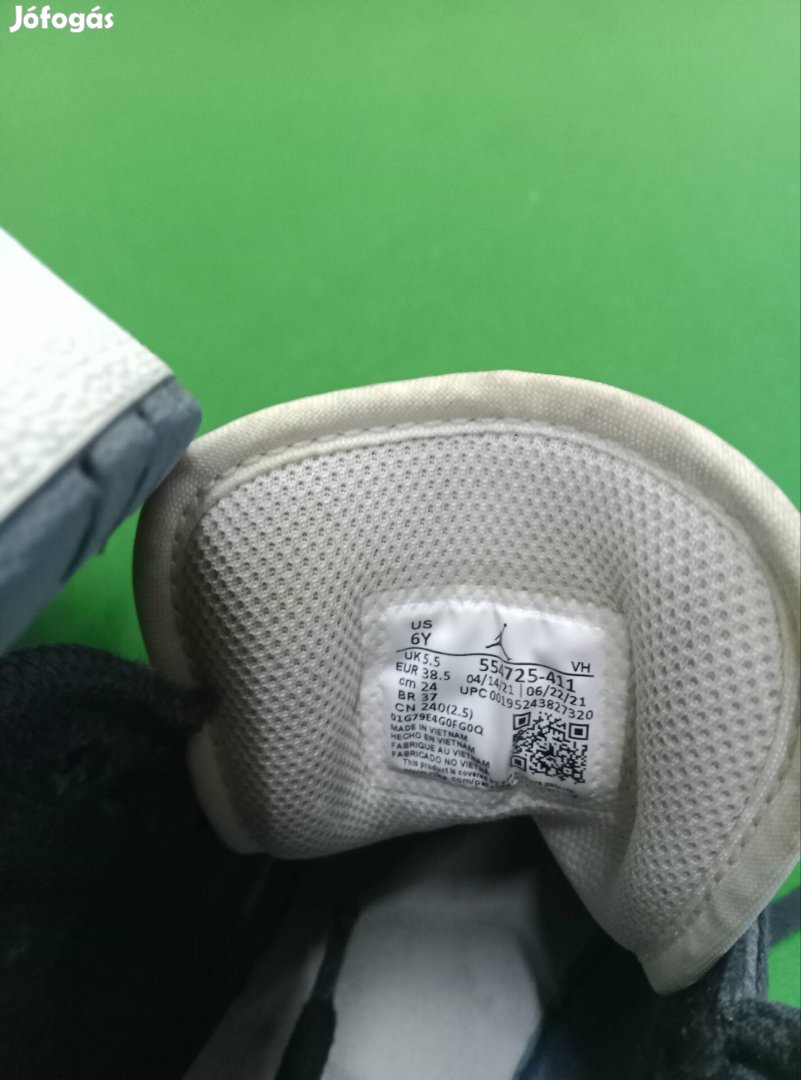 Nike Jordan Mid 1. 38,5 méretben.