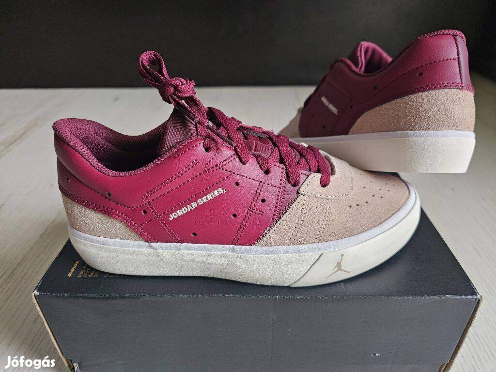 Nike Jordan Series bordó 39-es bőr utcai cipő. Teljesen új, eredeti ci