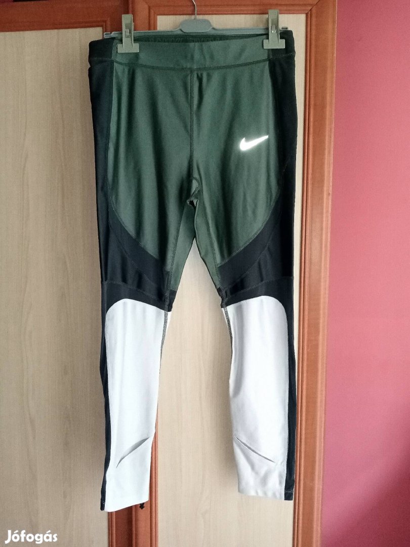 Nike L-es női nadrág 