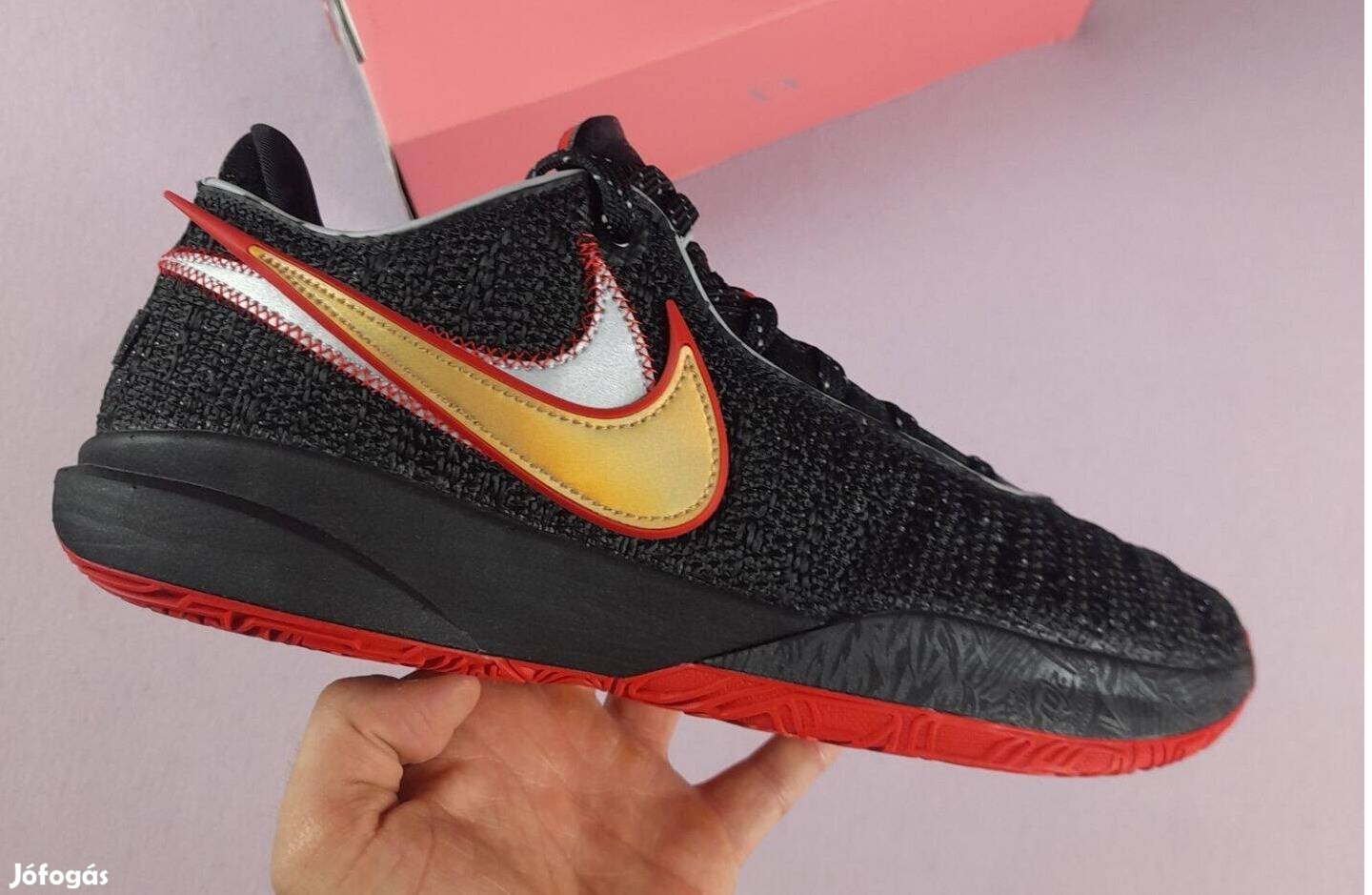 Nike Lebron 20 "Bred" ( 44 - 28cm ) új cipő