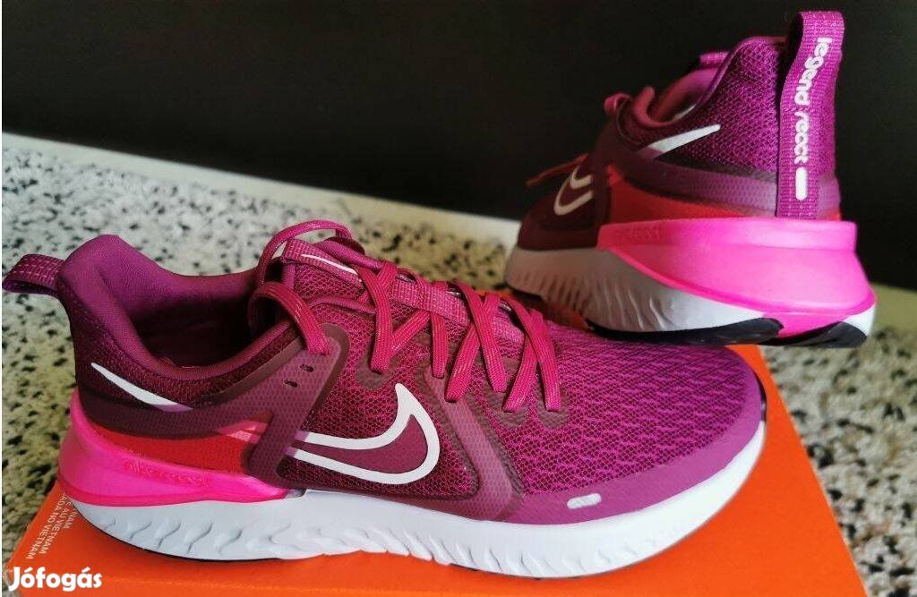 Nike Legend React 2 női 40.5-es futó sport cipő. Teljesen új, eredeti