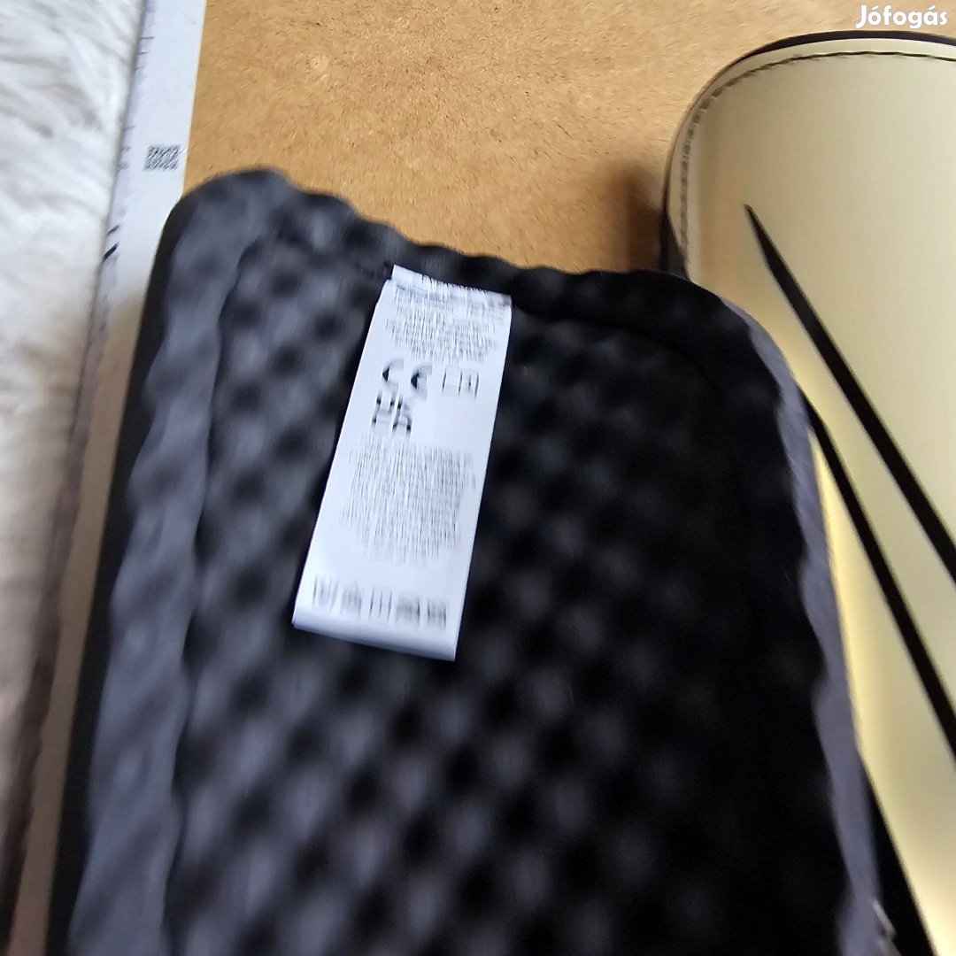 Nike Mercurial sípcsont védö teljesen új XL-es méret