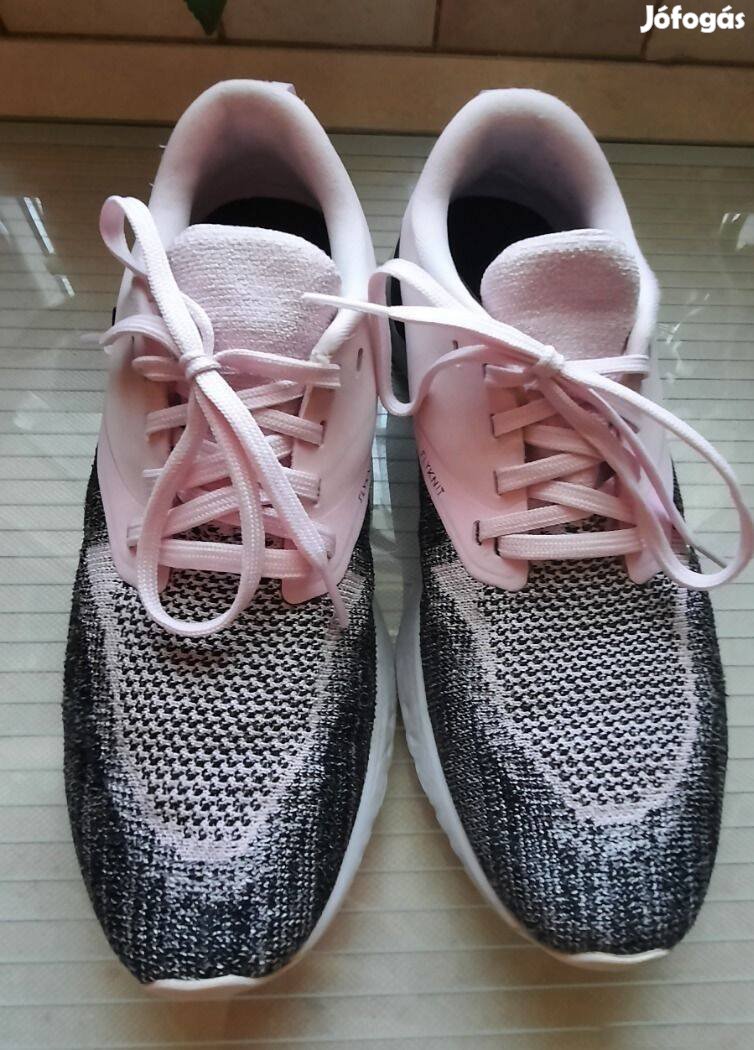 Nike Odyssey React Flyknit2 női cipő - 38,5