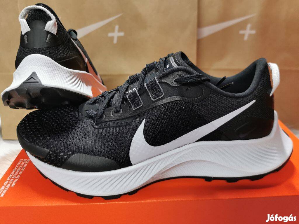 Nike Pegasus Trail 3 fekete 42 42.5 és 43-as terep futó cipő. Teljesen