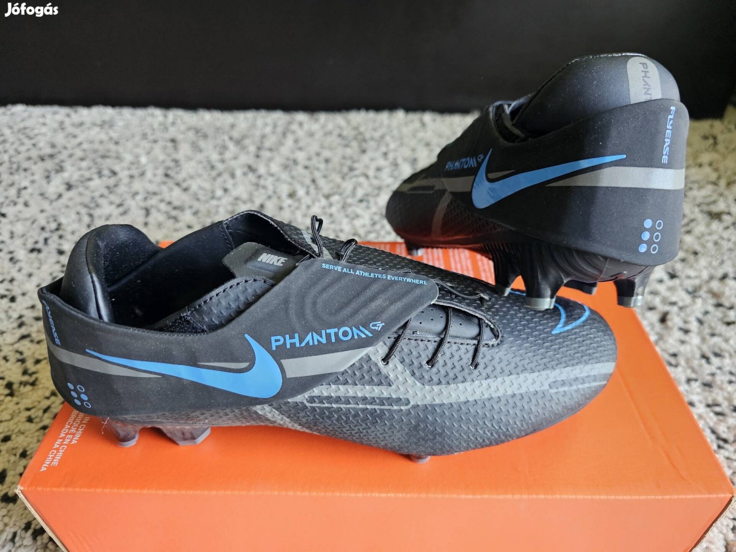 Nike Phantom GT2 Academy Flyease FG 41-es stoplis foci cipő