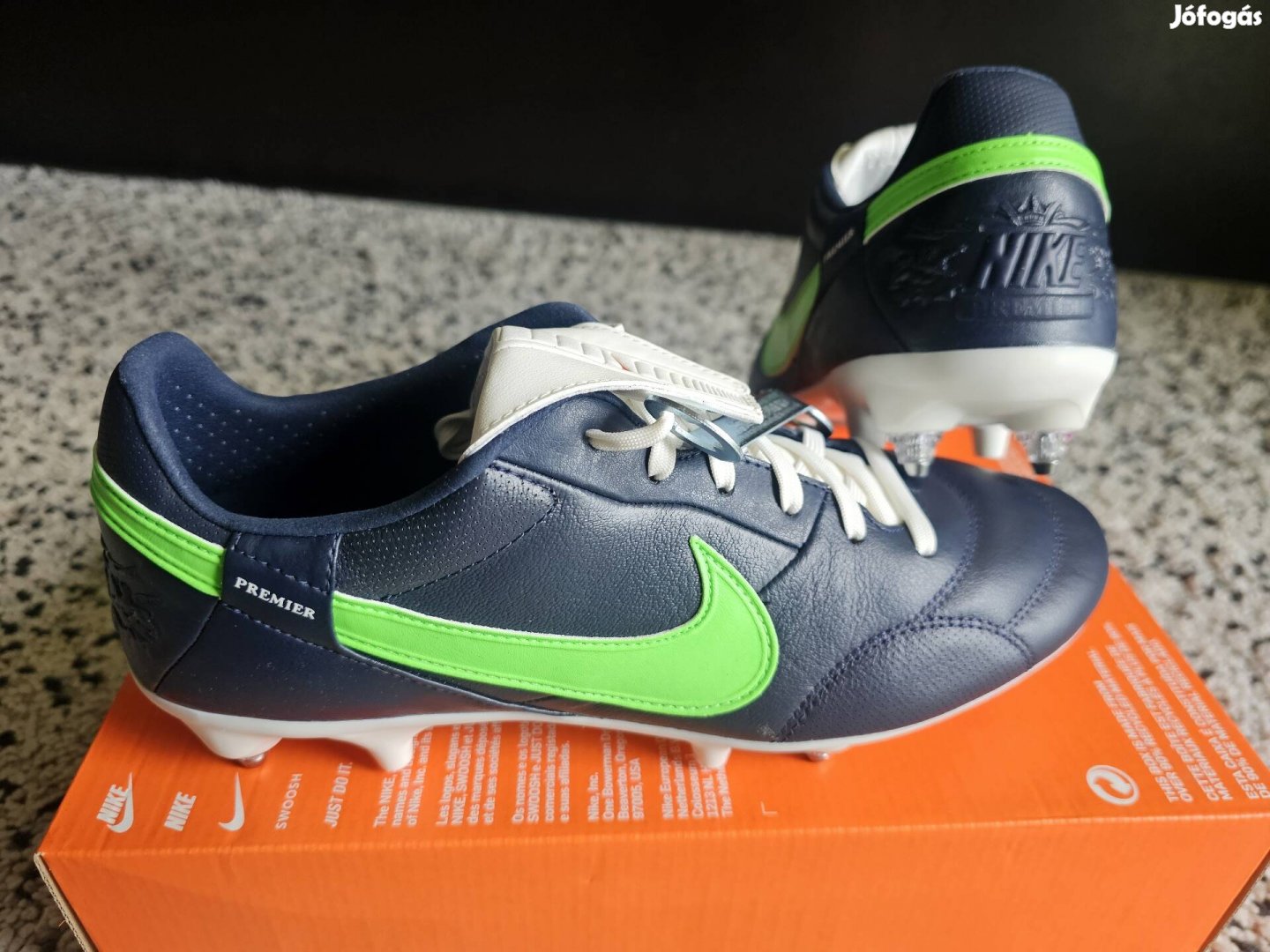 Nike Premier III SG-Pro 42.5-es féléles bőr stoplis foci cipő