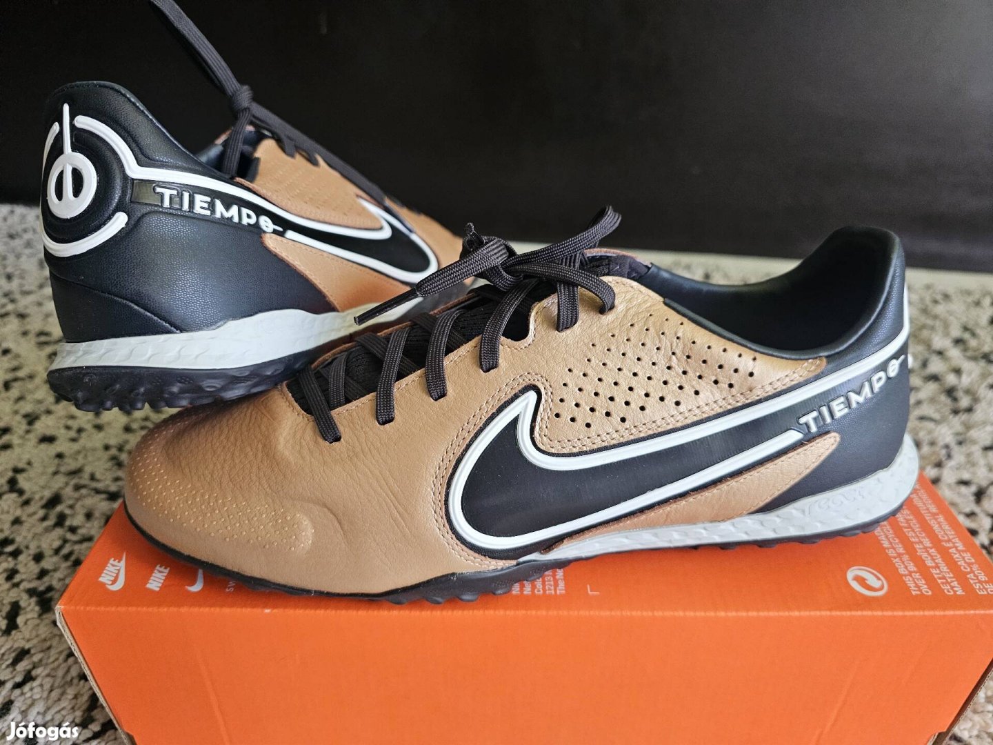 Nike React Legend Pro 9 TF 44-es bőr műfűves foci cipő