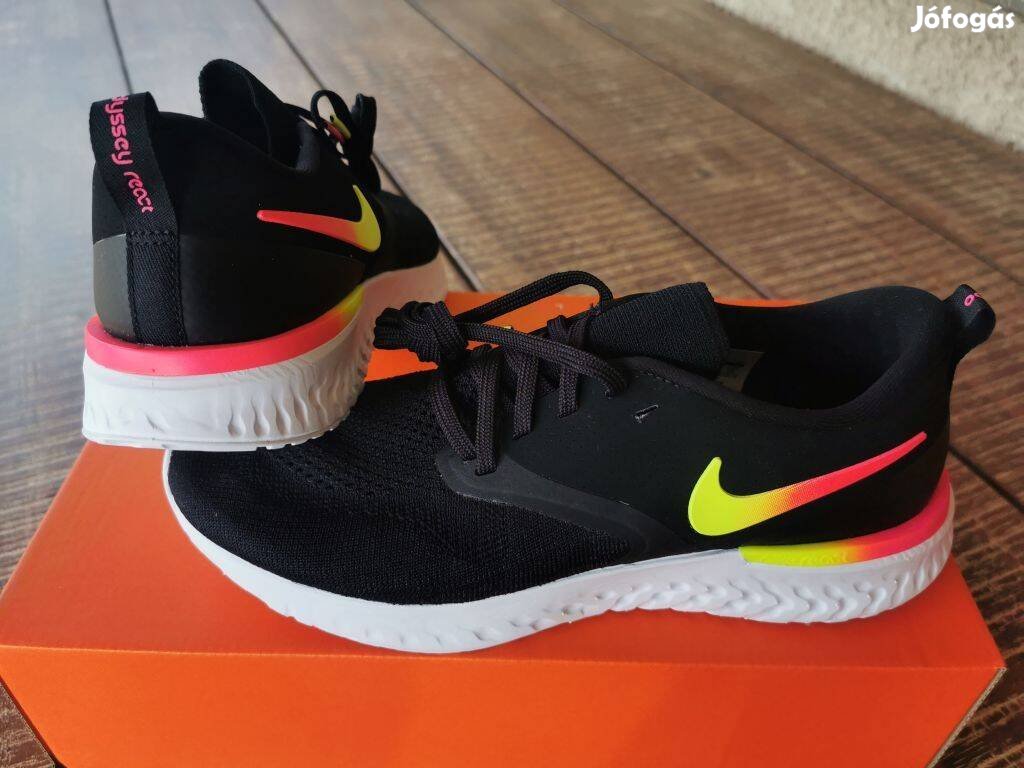 Nike React Odyssey 2 Flyknit 37.5 és 39-es női futó cipő. Teljesen új,