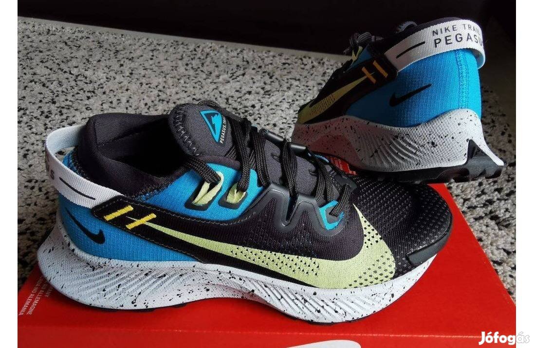 Nike React Pegasus Trail 2 női 38-as terep futó cipő. Teljesen új, ere