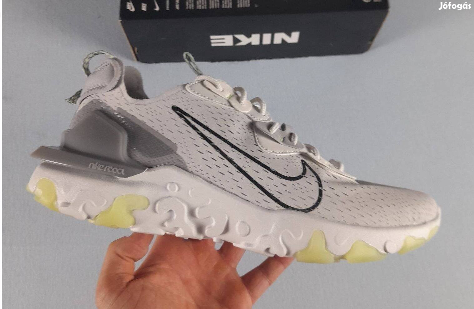 Nike React Vision ( 45,5 - 29,5cm ) új cipő