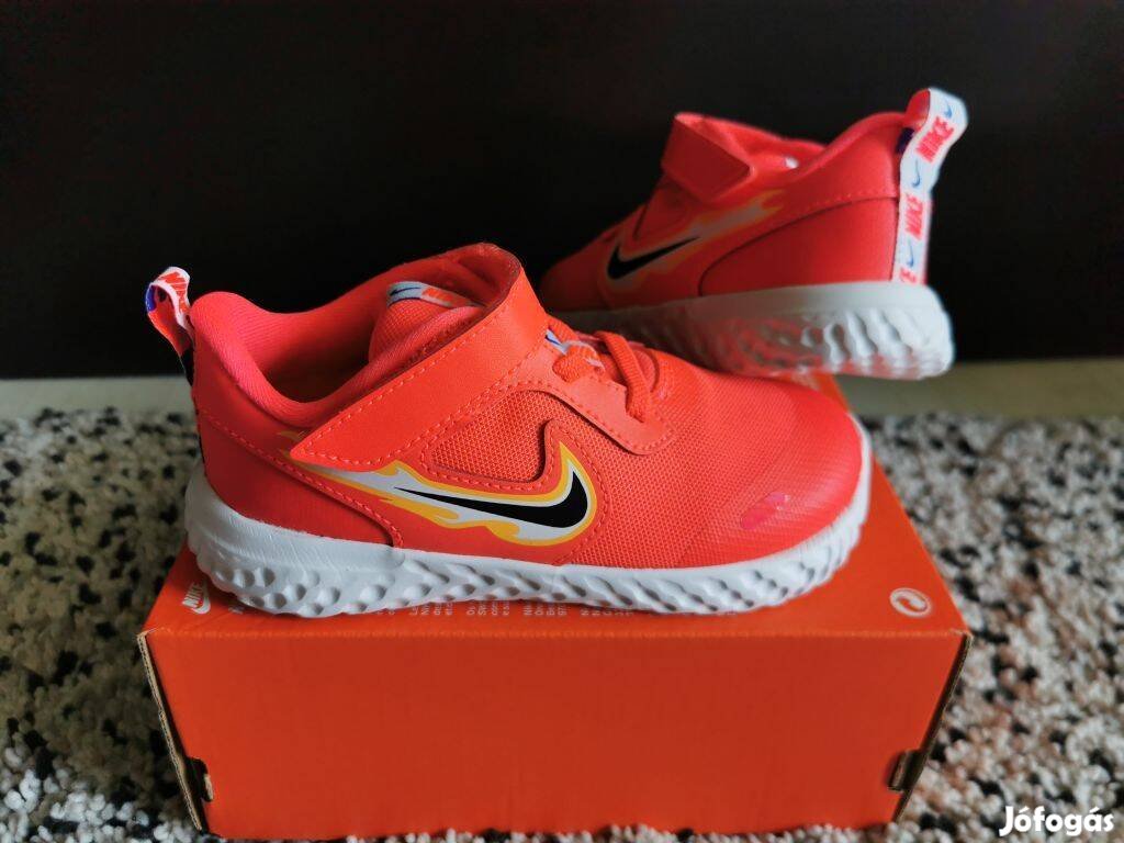 Nike Revolution 5 Fire 27-es gyerek cipő. Teljesen új, eredeti cipő. K