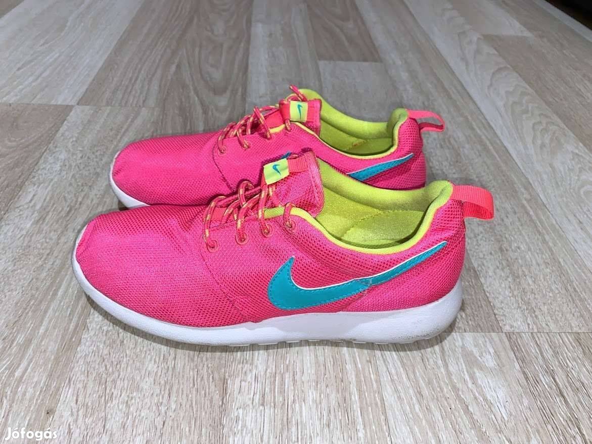 Nike Roshe One sportcipő 38.5 -es