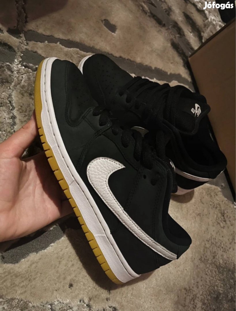 Nike SB Dunk Low Pro 