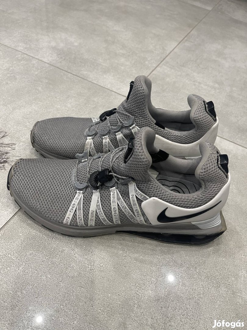 Nike Shox Gravity Wolf Grey