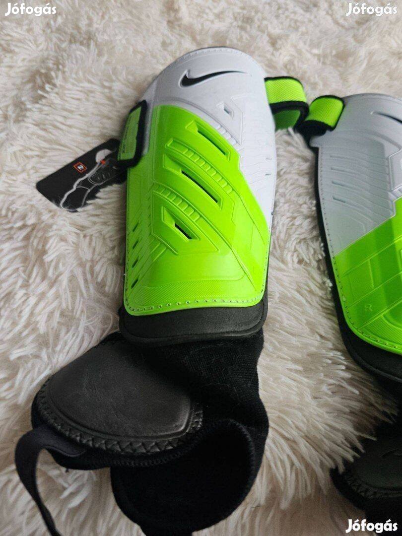 Nike Sípcsont védö teljesen új cimkés XL-es méret Ha szeretnéd a term