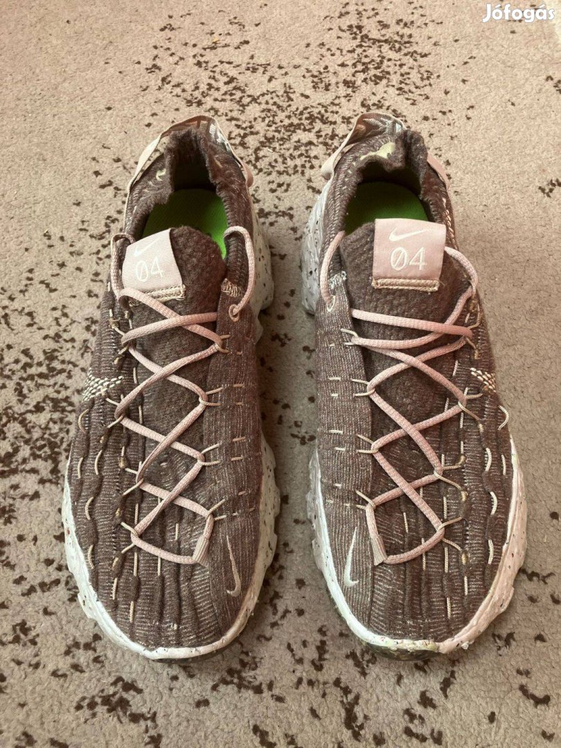 Nike Space Hippie 04 41-es sportcipő