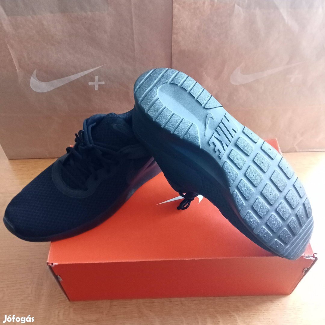 Nike Tanjun Man Str. ferfi utcai cipo 49.5