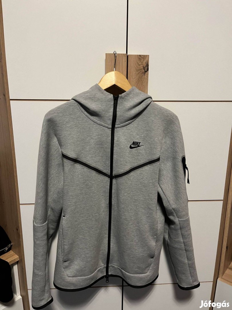 Nike Tech Fleece Felső Szürke (Méret: Férfi S)