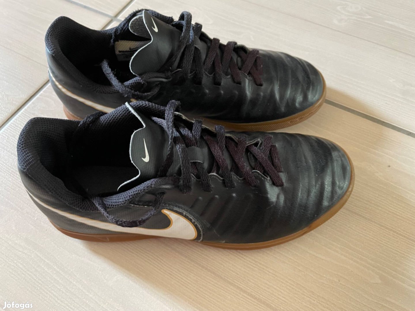 Nike Tiempox teremcipő 37,5