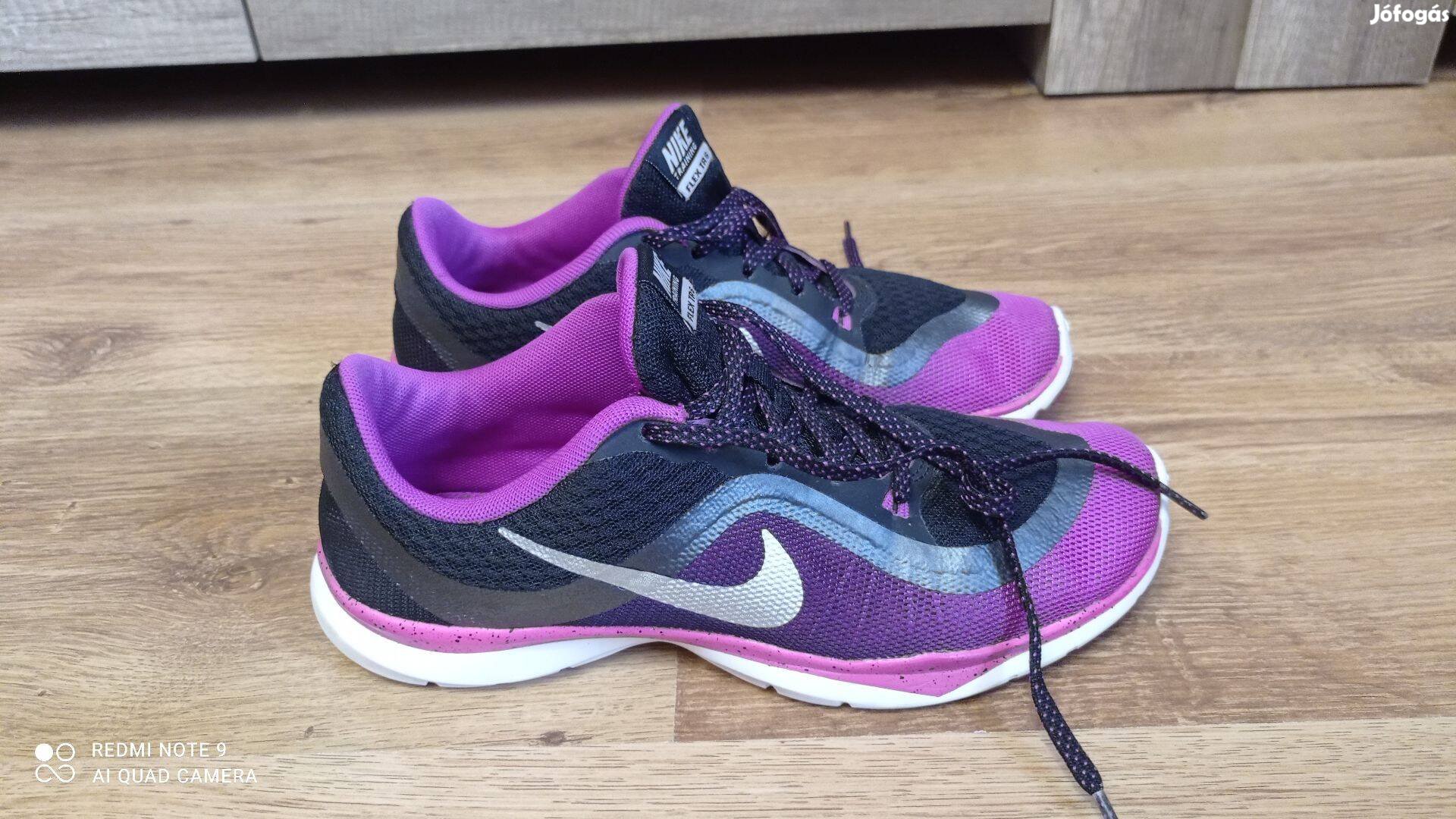 Nike Training Flex TR 6 pillekönnyű edzőcipő sportcipő 37.5