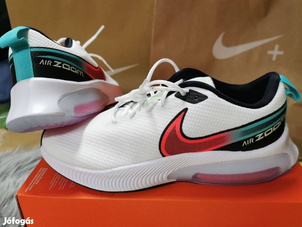 Nike Zoom Arcadia 38.5-es sport cipő. Teljesen új, eredeti cipő. Zoom