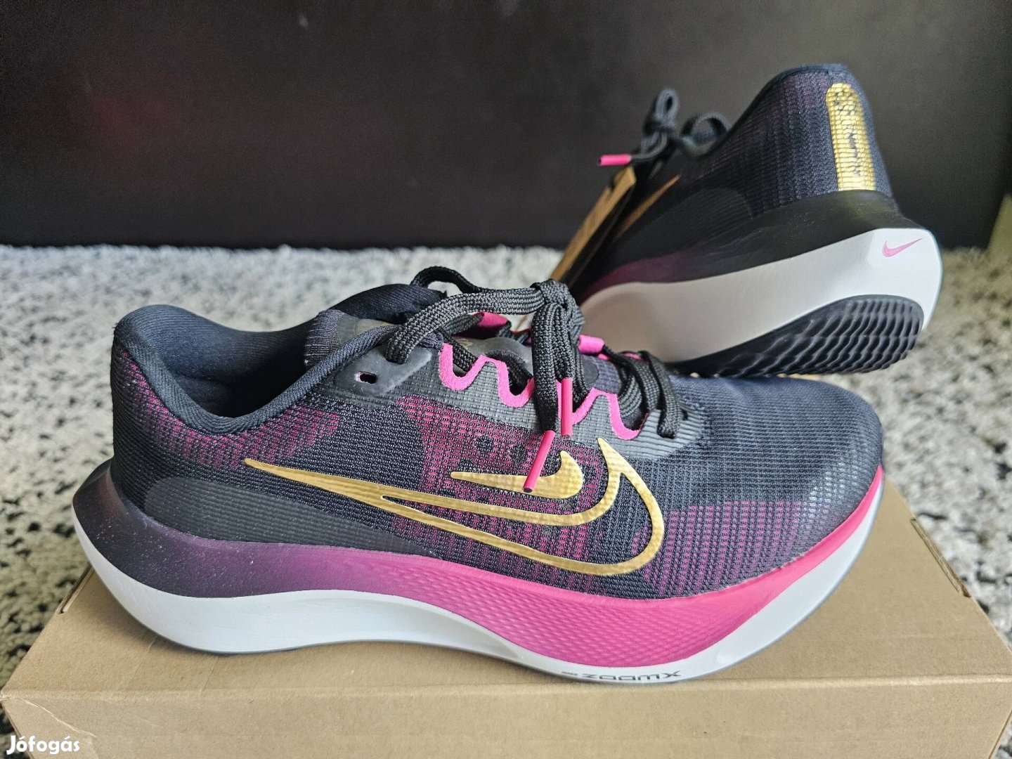 Nike Zoom Fly 5 PRM női 40-es profi futó cipő.