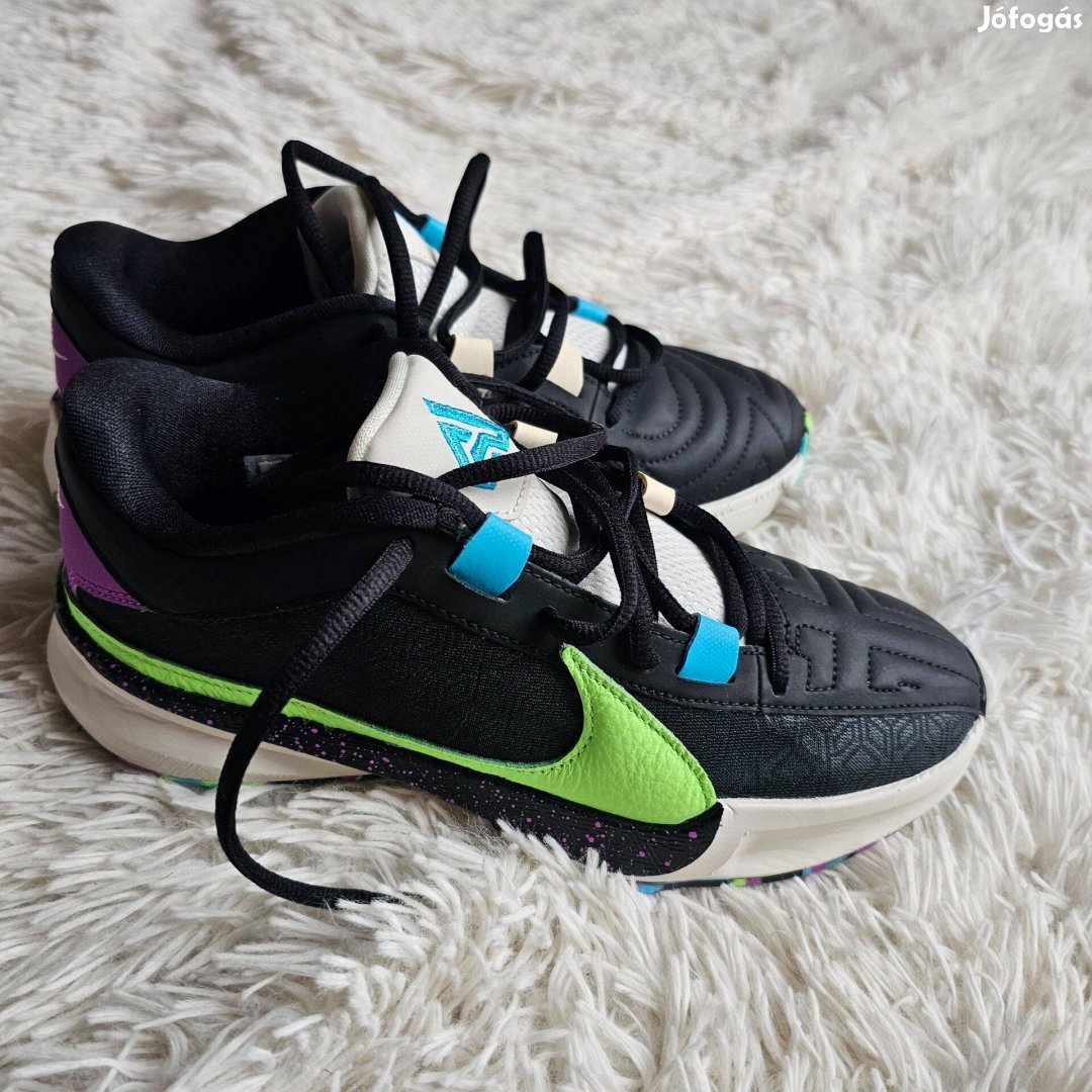 Nike Zoom Freak 5 "Made in Sepolia"cipö új 38 as méret