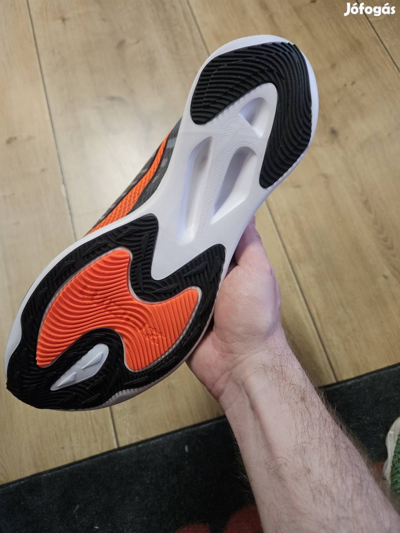 Nike Zoom Gravity férfi futócipő 47.5